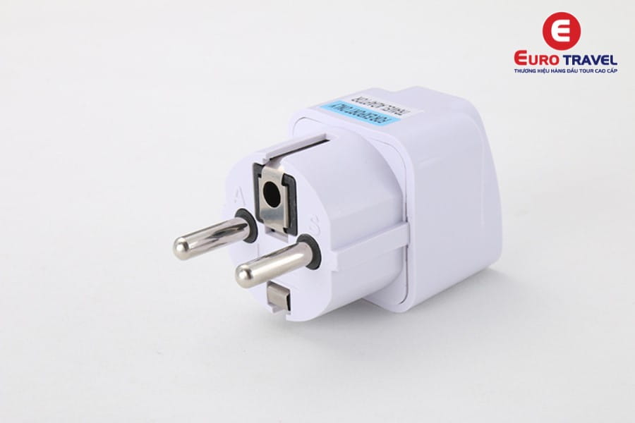 Trang bị ổ cắm điện đa năng Ổ cắm điện đa năng