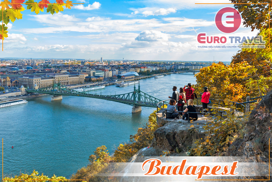 Cảnh mùa thu tại Thành phố Budapest