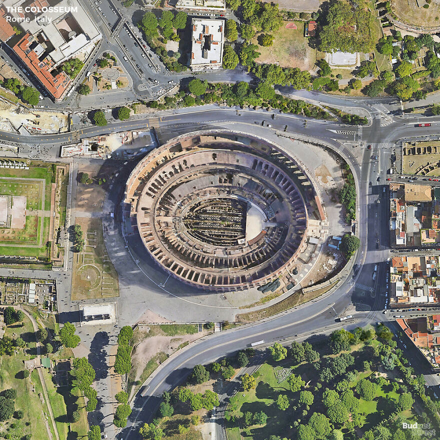 Đấu trường La Mã Rome nhìn từ trên cao