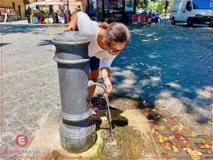 voi-nuoc-cong-cong-tai-thanh-pho-rome-italy_euro-travel