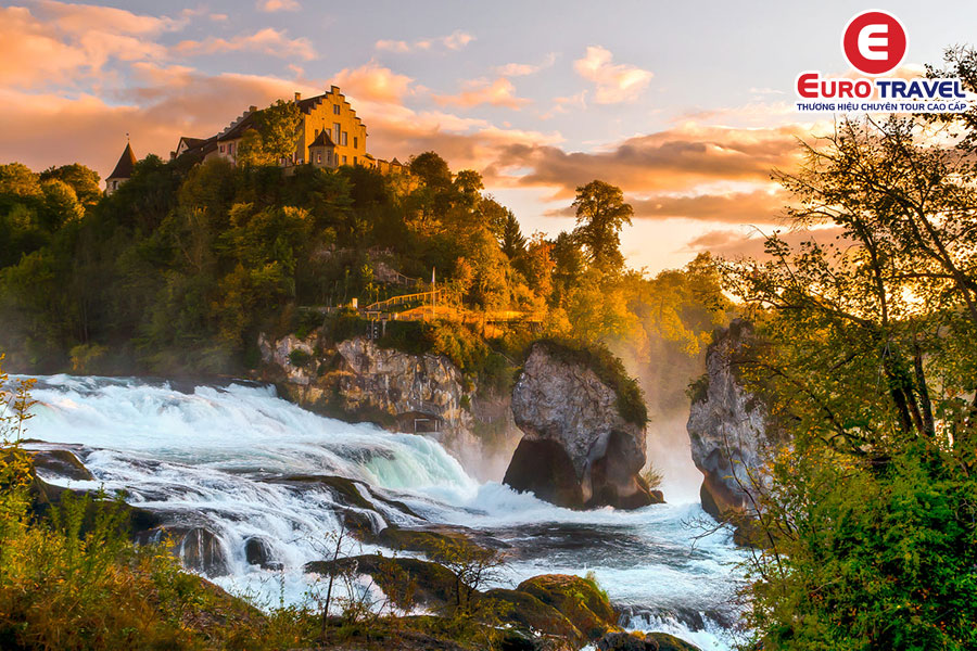 Rhine Falls dòng chảy huyết mạch của Thuỵ Sĩ
