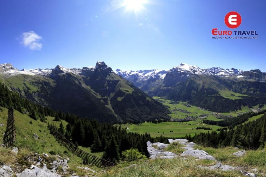 Titlis - Điểm du lịch mùa hè tại Thụy Sĩ