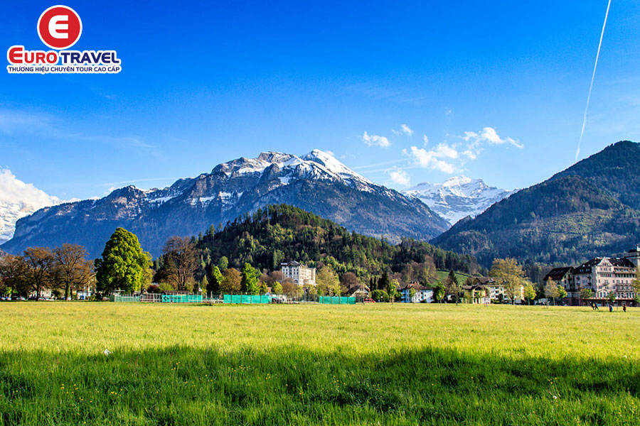 Cẩm nang du lịch Zurich mùa hè
