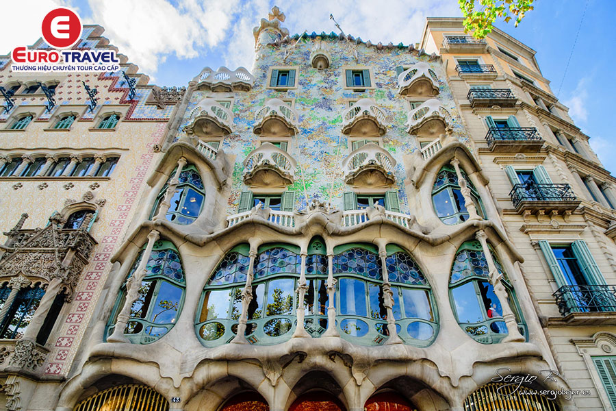 Khám phá vẻ đẹp Casa Batlló Barcelona