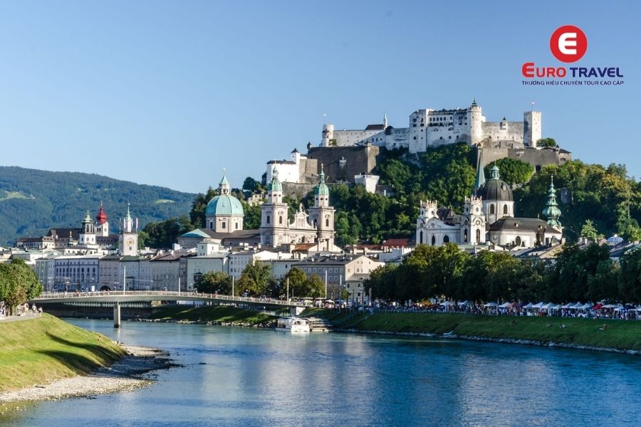 Salzburg ôn hòa và dễ chịu (Theo kinh nghiệm du lịch Áo mới nhất)