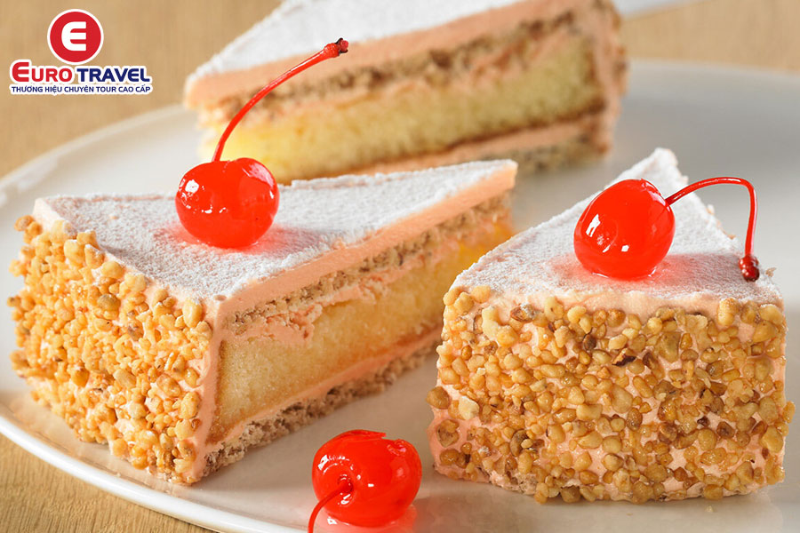 Thưởng thức hương vị Zuger Kirschtorte tại Zurich