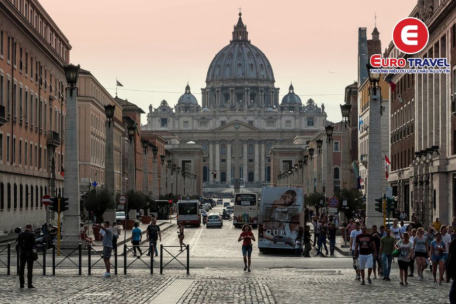 Vatican là thành quốc nhỏ bé nhưng được khách du lịch vô cùng yêu thích