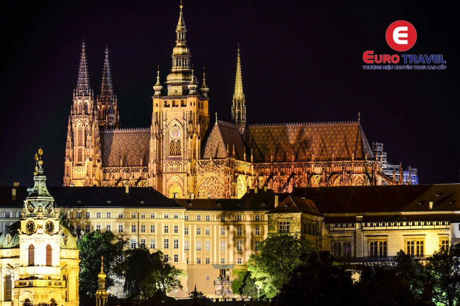 Lâu đài Prague Castle lộng lẫy