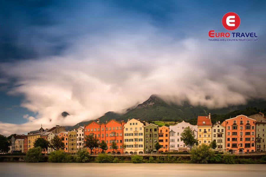 Thị trấn thời trung cổ Altstadt của Innsbruck