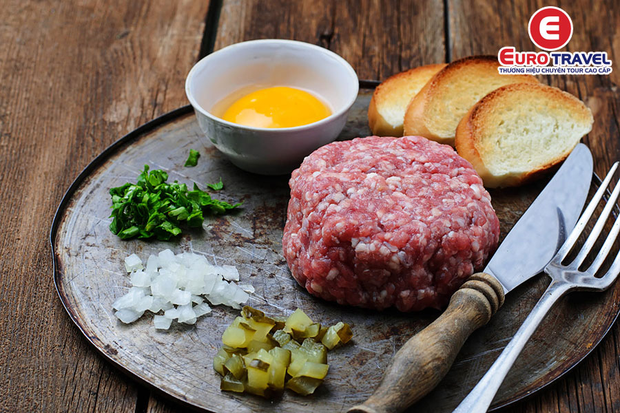 Ẩm thực Nice trải nghiệm món Steak Tartare