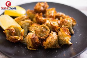 Ẩm thực Rome thưởng thức Carciofi Alla Romana