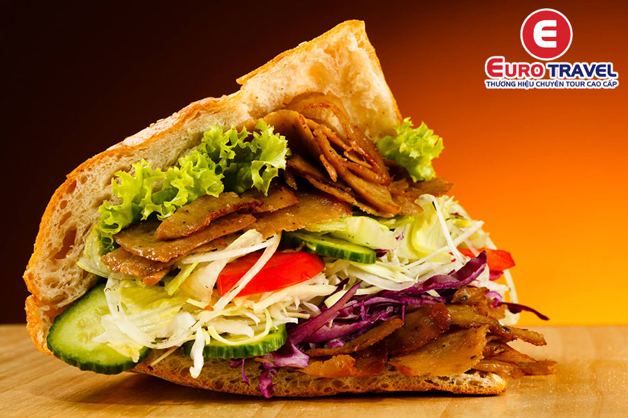 Ẩm thực Thổ Nhĩ Kỳ thưởng thức Kebab