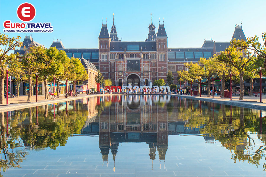 Cẩm nang du lịch Amsterdam tham quan bảo tàng Rijksmuseum