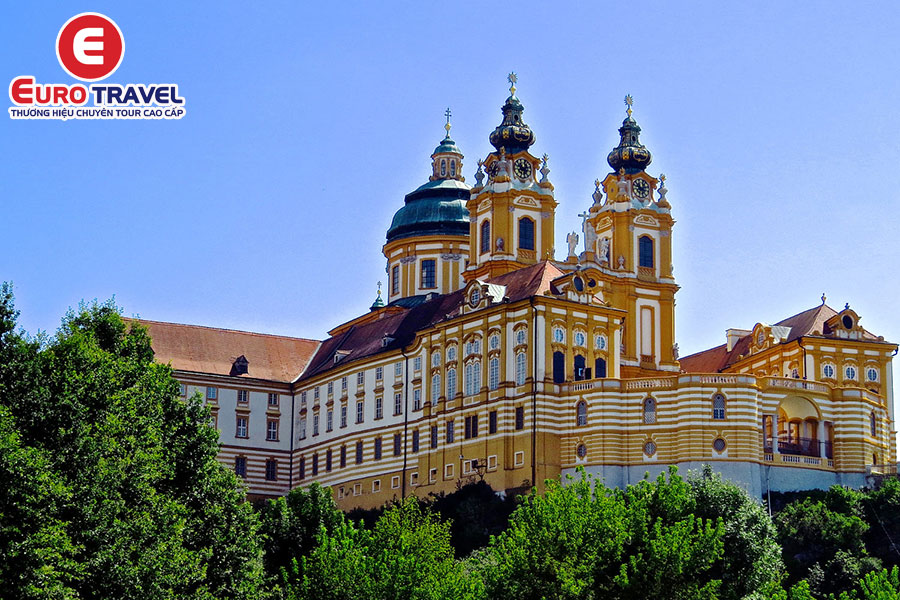 Cẩm nang du lịch Áo khám phá Melk Abbey