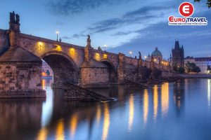Cẩm nang du lịch Tiệp Khắc tham quan cầu Charles