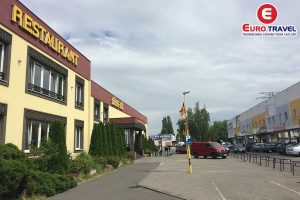 Cẩm nang du lịch Tiệp Khắc trải nghiệm chợ Sapa