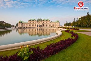 Cẩm nang du lịch Vienna khám phá Schonbrunn