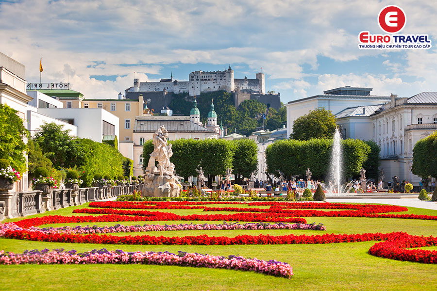 Khám phá Mirabell Gardens cùng cẩm nang du lịch Salzburg