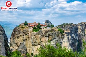 Khám phá vẻ đẹp kì vĩ tại Meteora