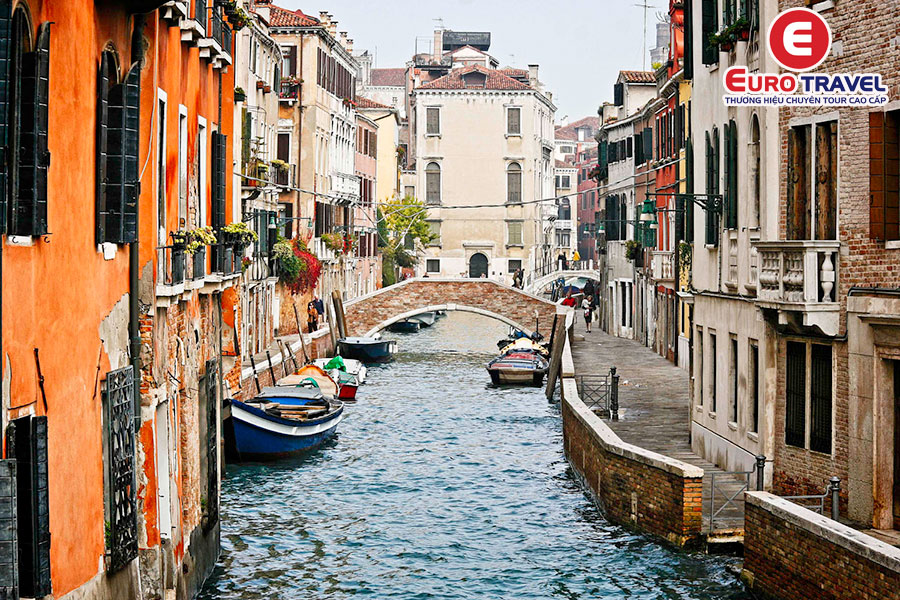 Nên lựa chọn du lịch Venice mùa nào