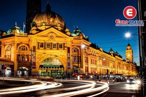 Ga phố Flinders lộng lẫy về đêm