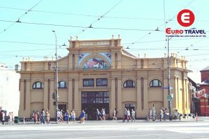 Khu chợ mang tên nữ hoàng Victoria và đa dạng các mặt hàng