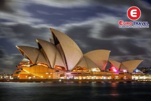 Đây là điểm du lịch Sydney không thể bỏ qua nhờ kiến trúc cánh buồm đôi vô cùng độc đáo