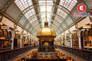 Bên trong toà nhà Victoria vô cùng lộng lẫy