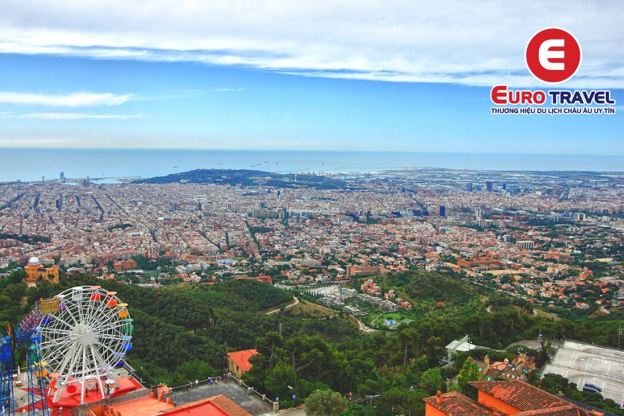Barcelona rộng lớn và tuyệt đẹp khi nhìn từ trên cao