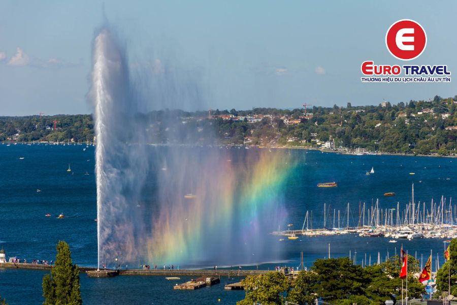 Đài phun nước Jet d'Eau nổi bật trong tour châu Âu cao cấp