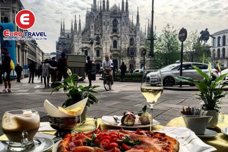 Milan cổ kính trong ánh hoàng hôn
