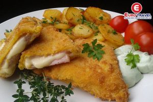 Ẩm thực Czech thưởng thức Smažený Syr