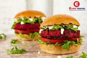 Hamburger củ dền thú vị tại ẩm thực Sydney