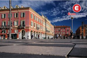 Quảng trường Đỏ nổi tiếng tại Nice trong tour châu Âu cao cấp