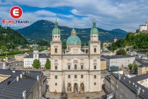 Nhà thờ Salzburg là điểm du lịch Salzburg không nên bỏ qua