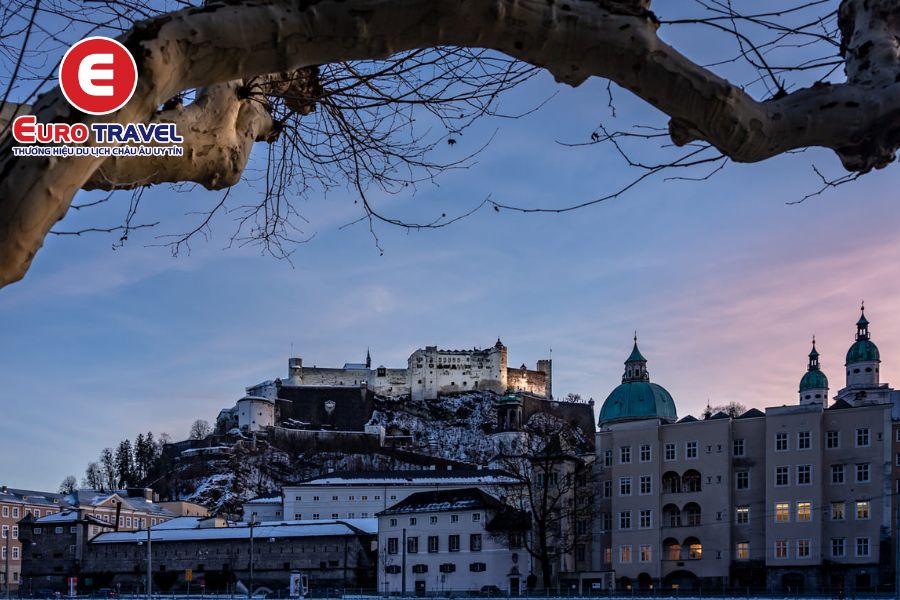 Hohensalzburg là pháo đài trung cổ lớn nhất châu Âu tại Salzburg