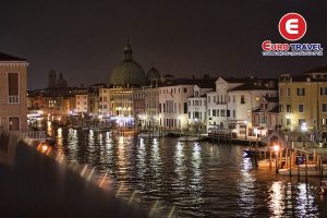 Thành phố kênh đào Venice vừa lãng mạn vừa nhộn nhịp