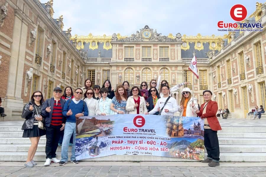 Hình ảnh ghé thăm cung điện Versailles của đoàn tour EuroTravel