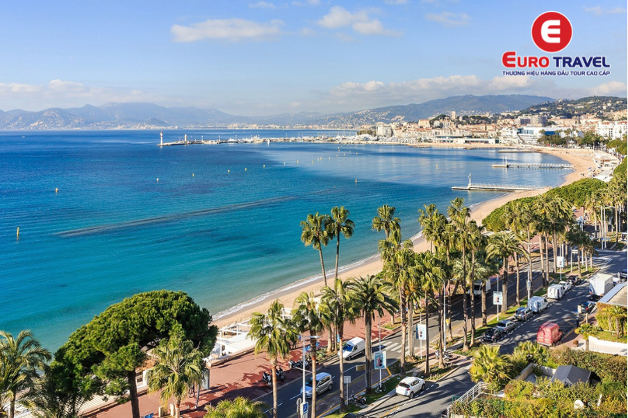 Thành phố biển phồn thịnh Cannes
