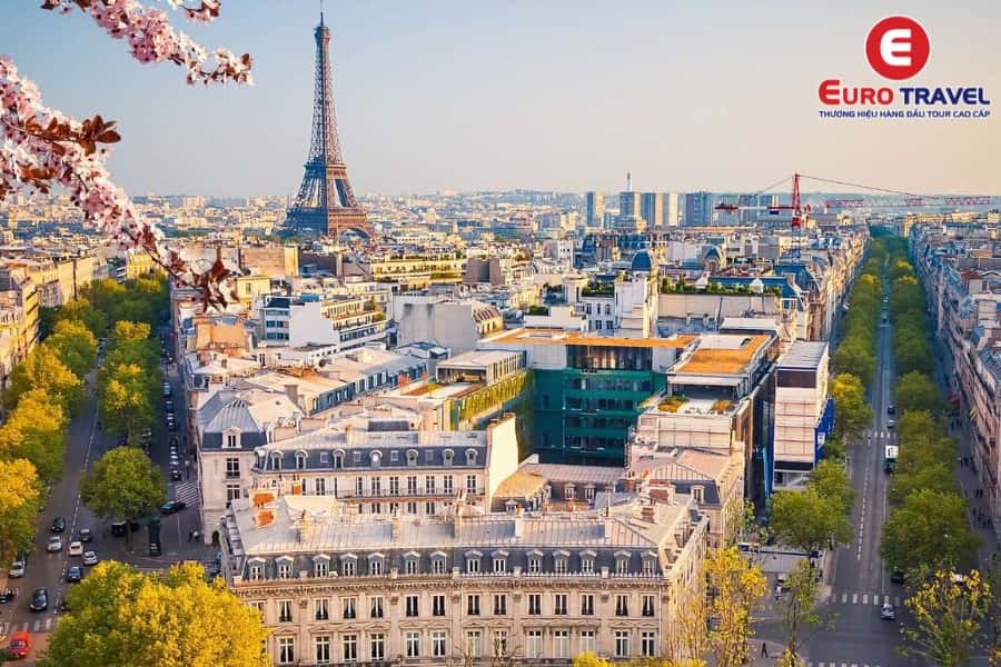 Thủ đô Paris diễm lệ và cổ kính