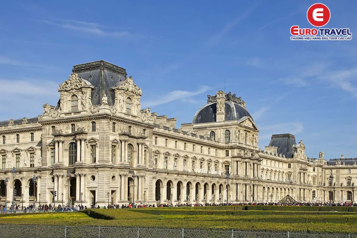 Bảo tàng Louvre - Thiên đường của nghệ thuật kiến trúc và điêu khắc