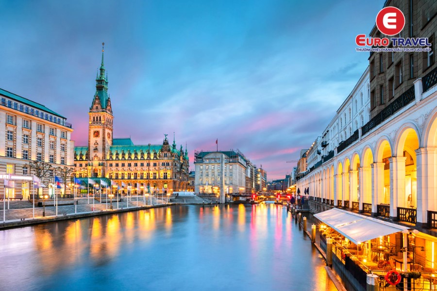 Hamburg - Thành phố có nhiều cái cầu nhất thế giới.