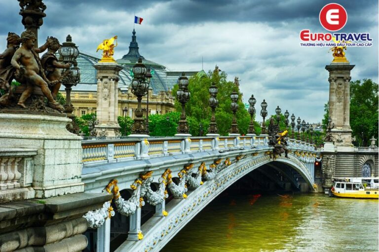 Sông Seine - Vẻ đẹp thơ mộng và lãng mạn của thủ đô Paris