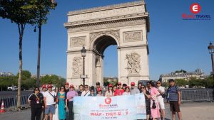 khải hoàn môn paris được checkin bởi du khách EuroTravel