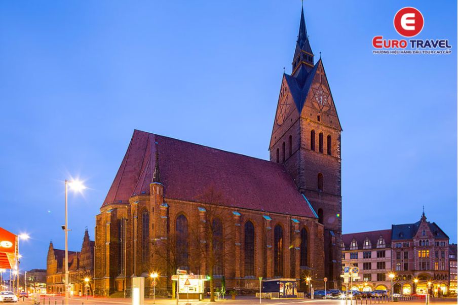 Kiến trúc Gothic đặc trưng của nhà thờ Marktkirche