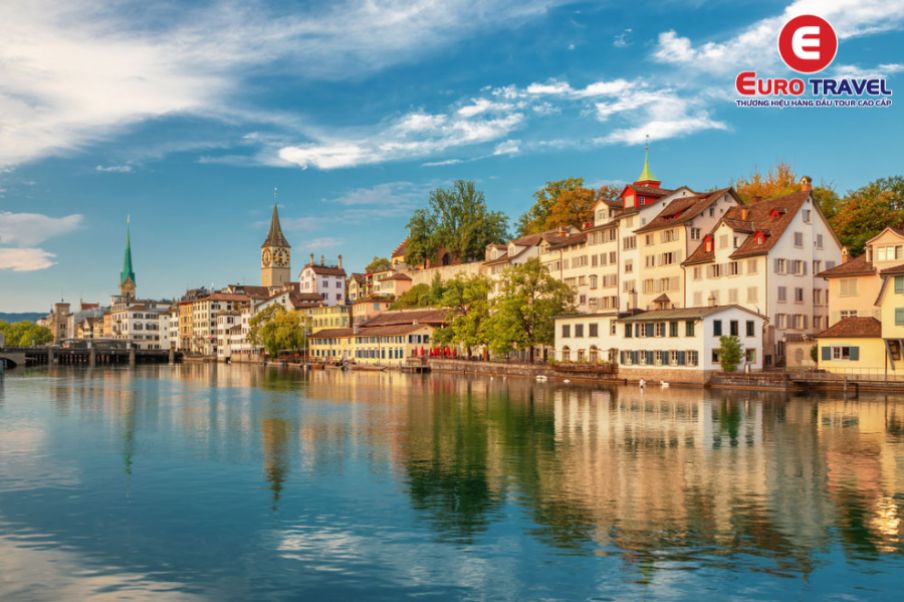 Vẻ đẹp tựa như tranh của hồ Zurich
