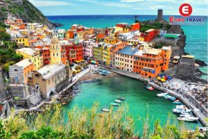 Vernazza - Hòn ngọc nữ trong lòng Cinque Terre