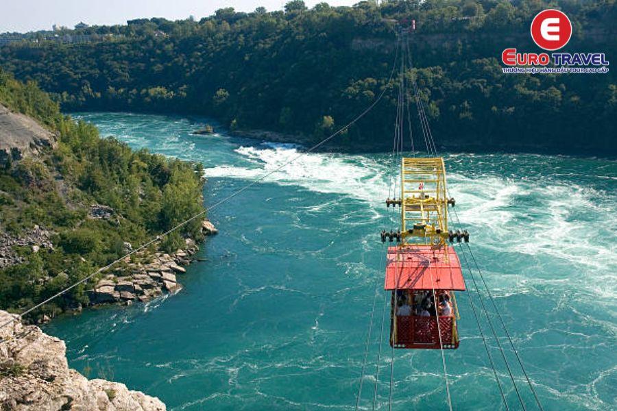 Chiêm ngưỡng toàn cảnh thác Niagara bằng cáp treo 