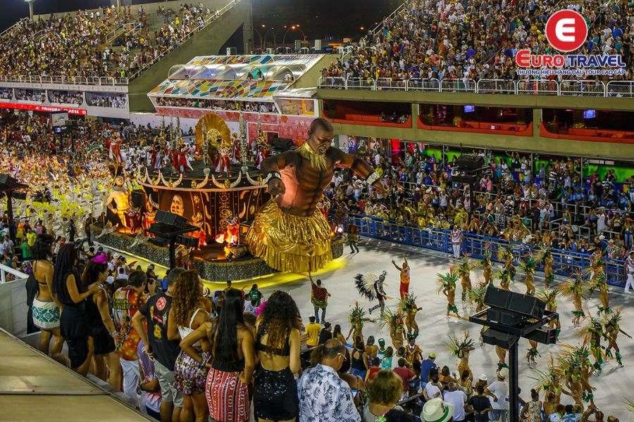 Cuộc diễu hành hoành tráng tại lễ hội Rio Carnival