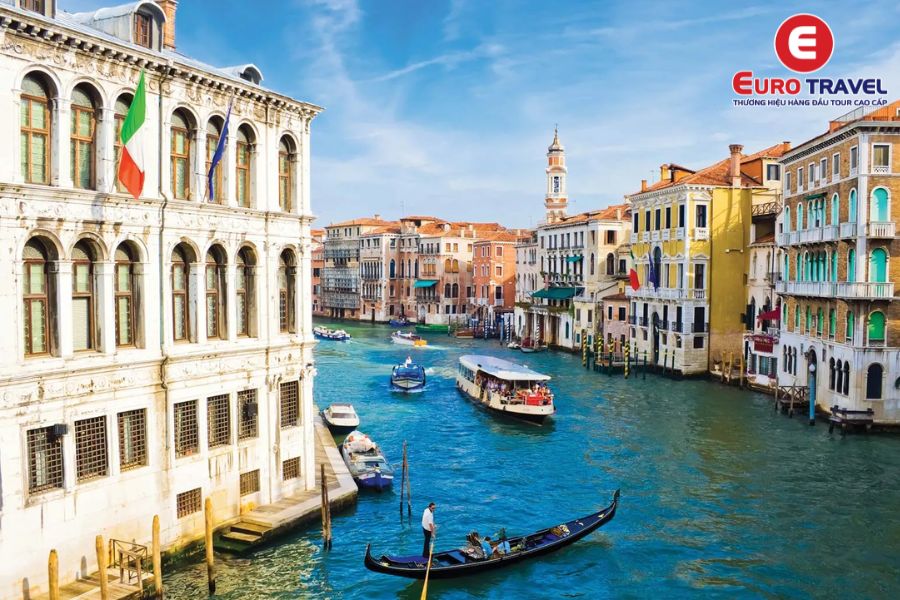 Khung cảnh lãng mạn, thơ mộng của thành phố Venice
